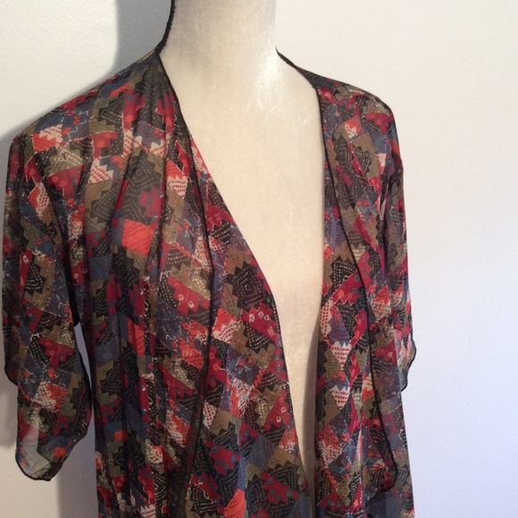 LulaRoe Monroe sheer fringe kimono duster - Picture 2 of 5